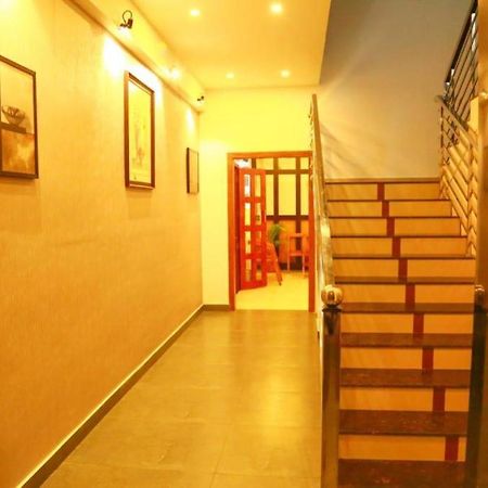 Akan Hotel And Residence Meppadi Bagian luar foto
